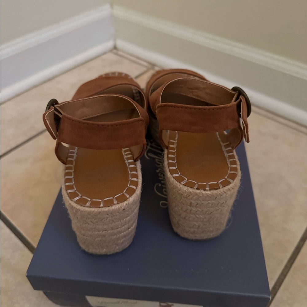 Universal Thread Women’s Platform Sandals - image 3